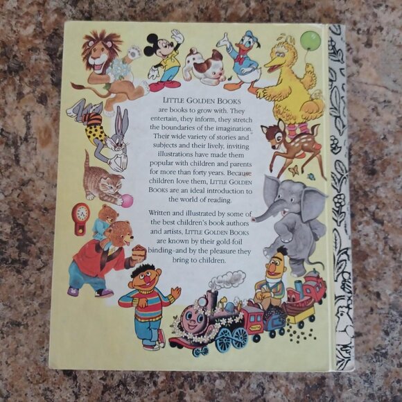 Set of Two Little Golden Books - Picture 4 of 7